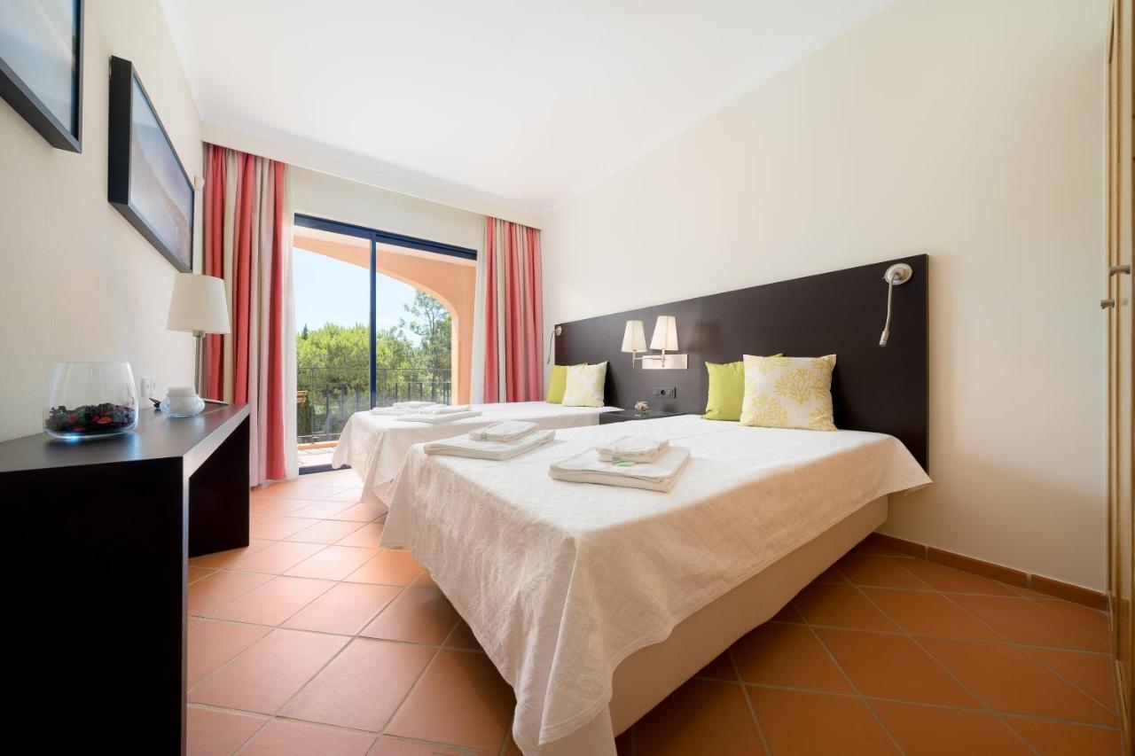 Al - Apartamentos Vila Sol F5 Bloco 3 奎特里拉 外观 照片