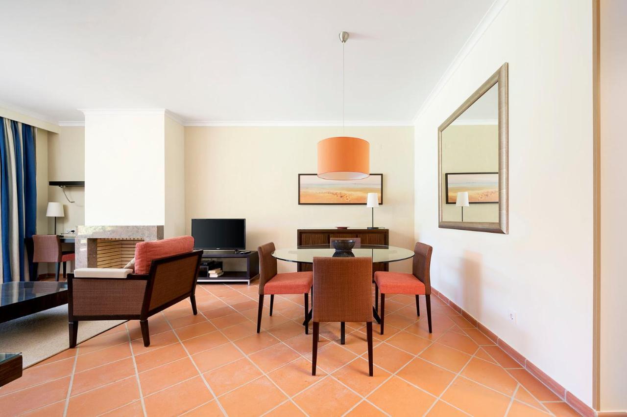 Al - Apartamentos Vila Sol F5 Bloco 3 奎特里拉 外观 照片