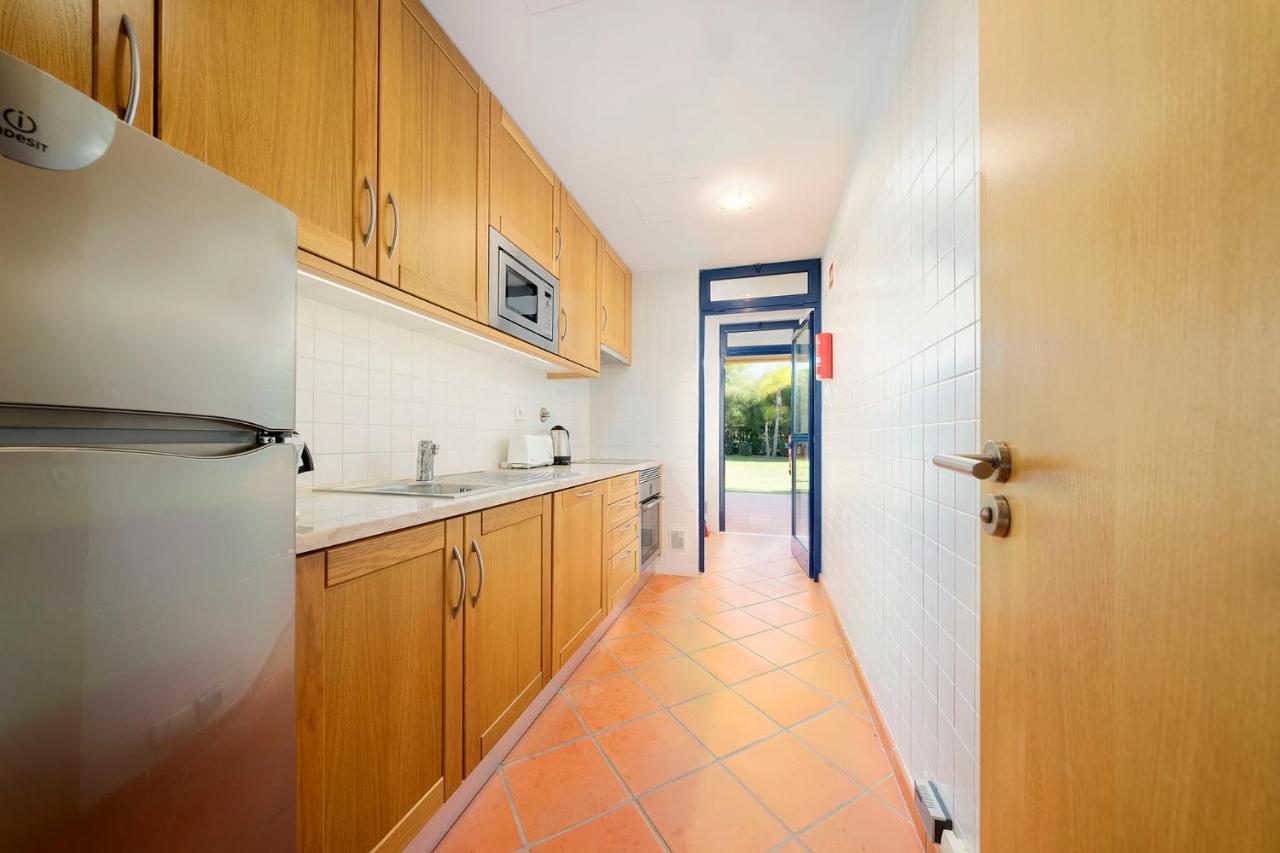 Al - Apartamentos Vila Sol F5 Bloco 3 奎特里拉 外观 照片