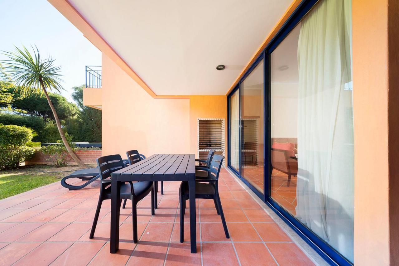 Al - Apartamentos Vila Sol F5 Bloco 3 奎特里拉 外观 照片
